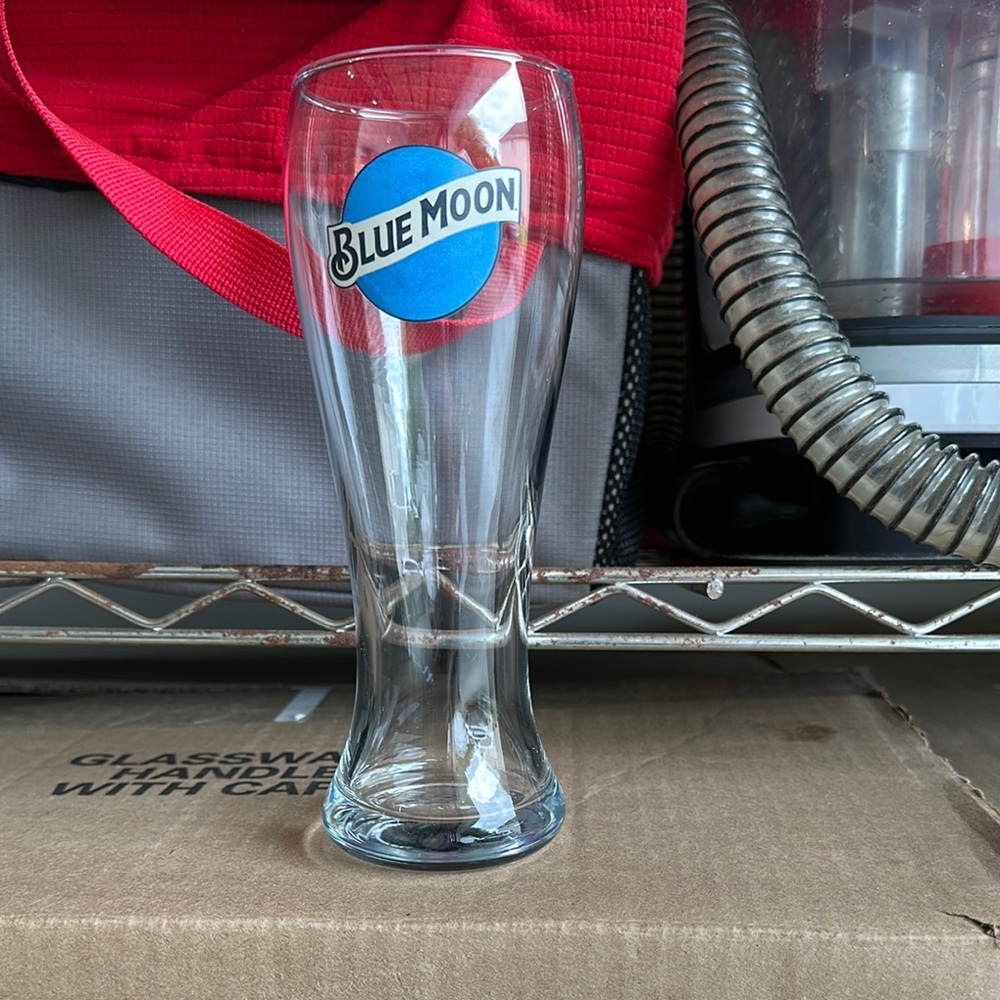 Gray Pilsner Beer Glass Drinkware